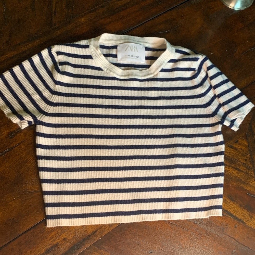 Girls Zara sweater crop